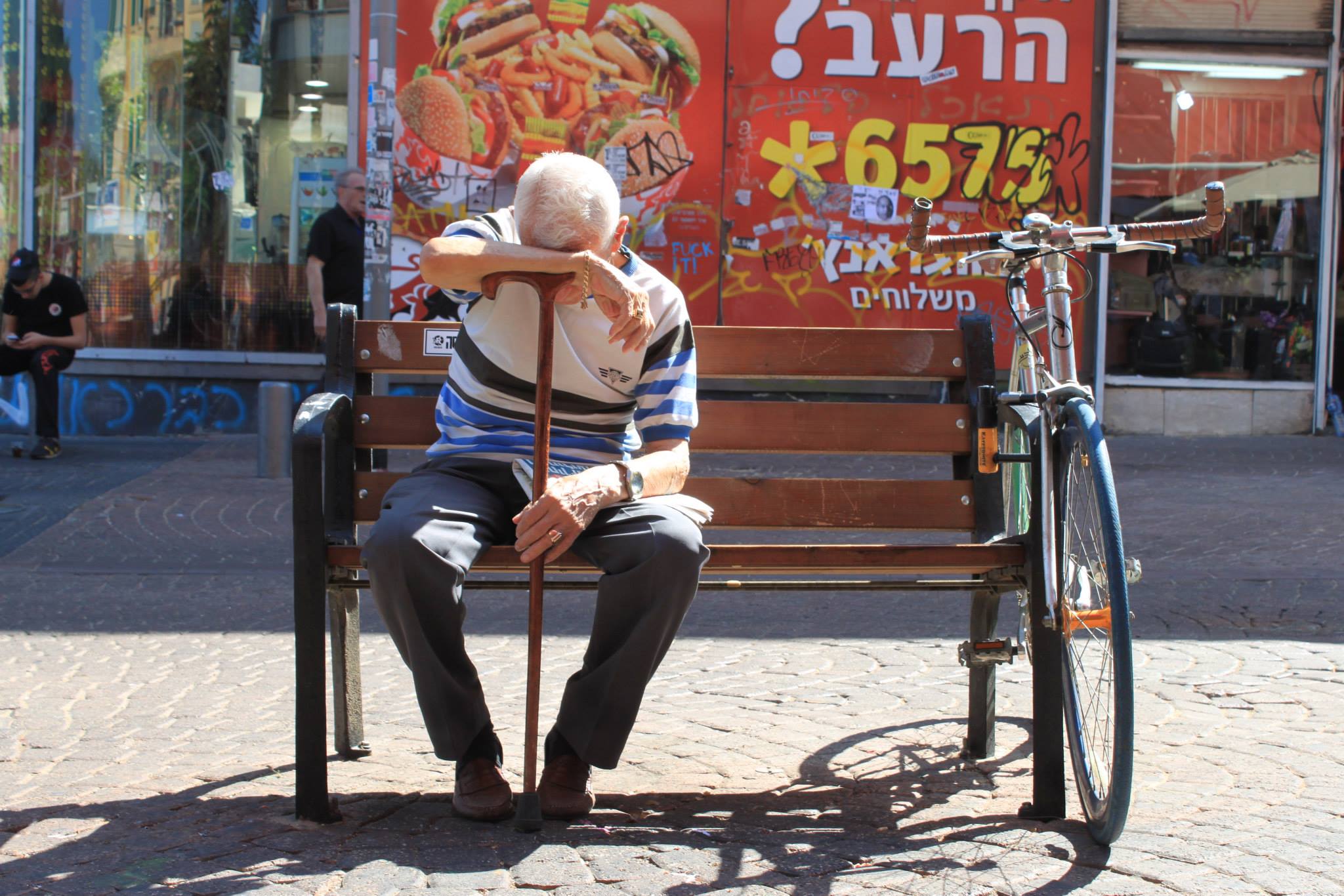 1404741_693424590670848_475957888_o